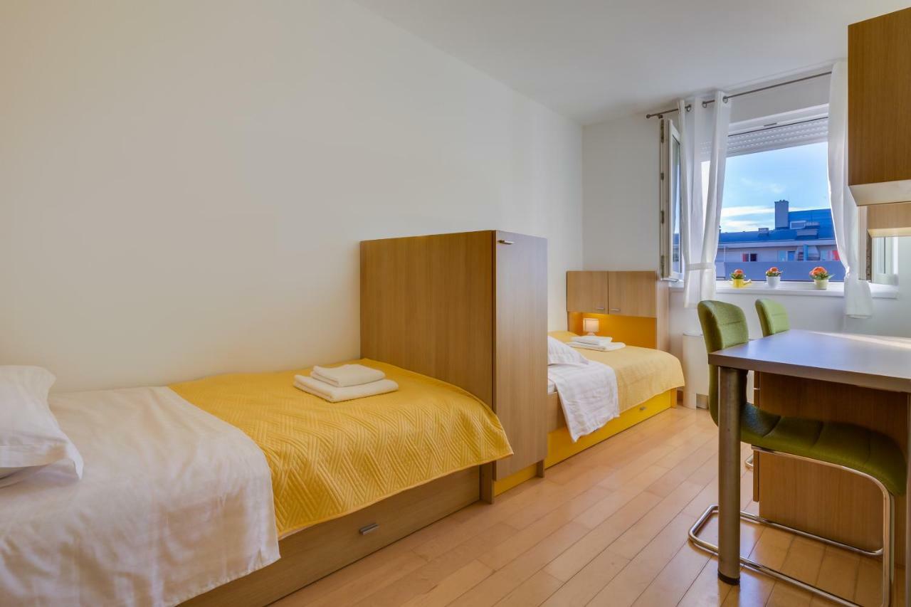 Apartment Pavic - Private Parking Zadar Exterior foto
