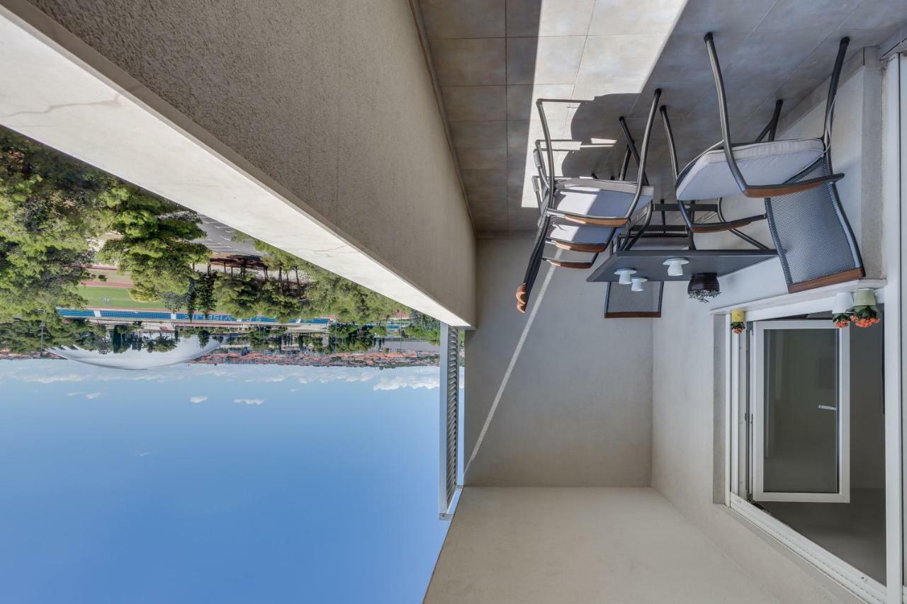 Apartment Pavic - Private Parking Zadar Exterior foto